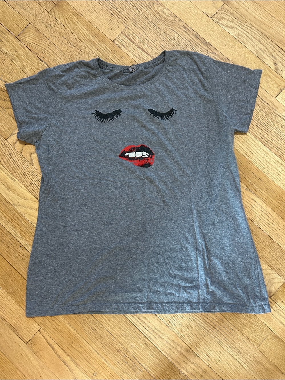 Heather Gray Graphic Tee with Red Lip Accent
